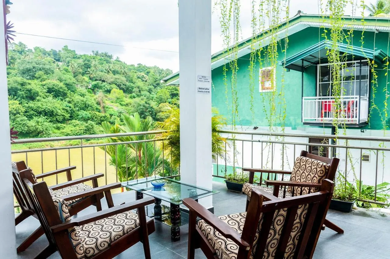 Kandy Riverside Villa